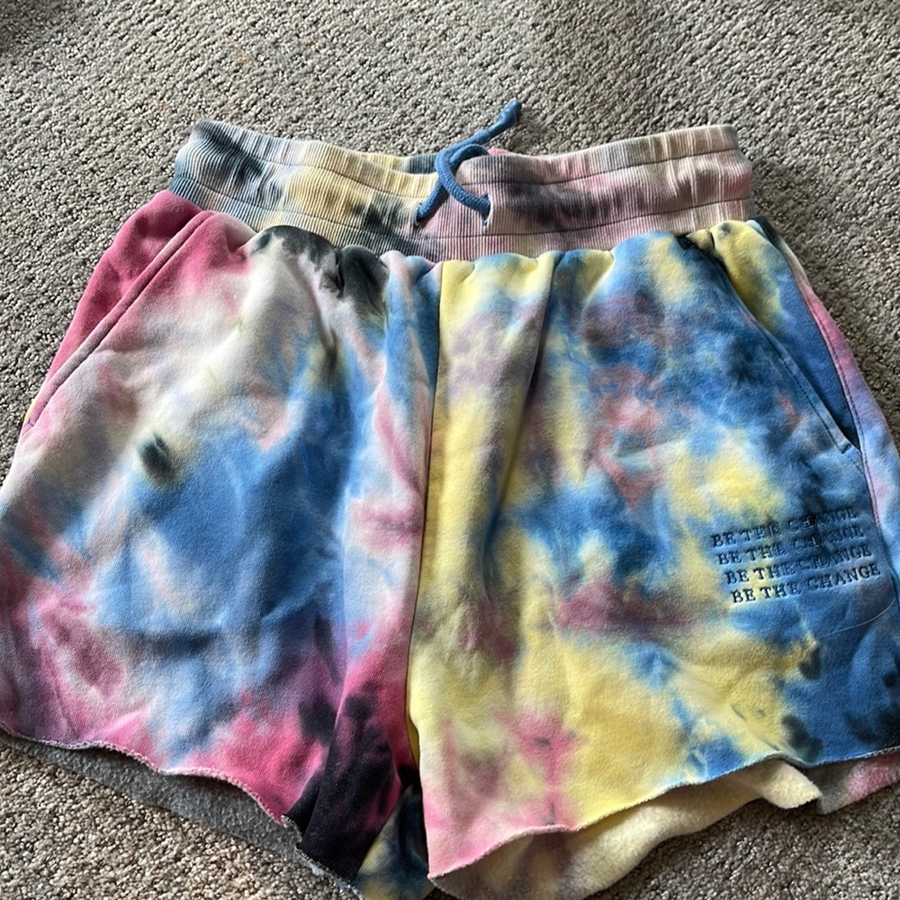 Balance Athletica (vitality) shorts